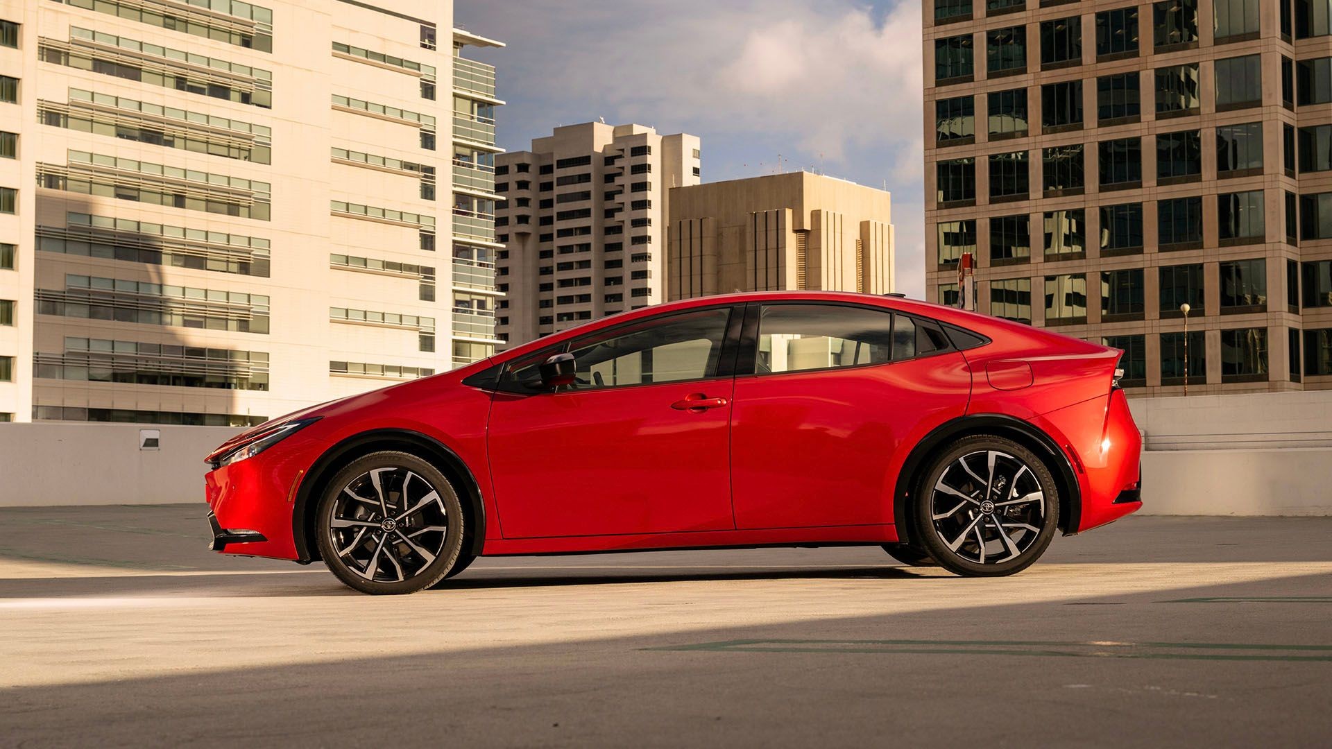 2024 TOYOTA PRIUS PRIME (PHEV)